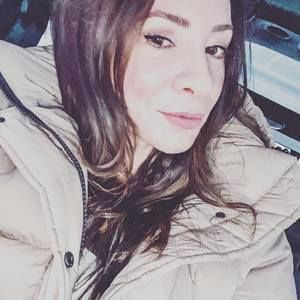 Meet your Posher, Candace